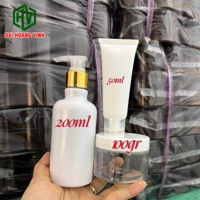 M01 - Chai dung dịch vệ sinh 200ml